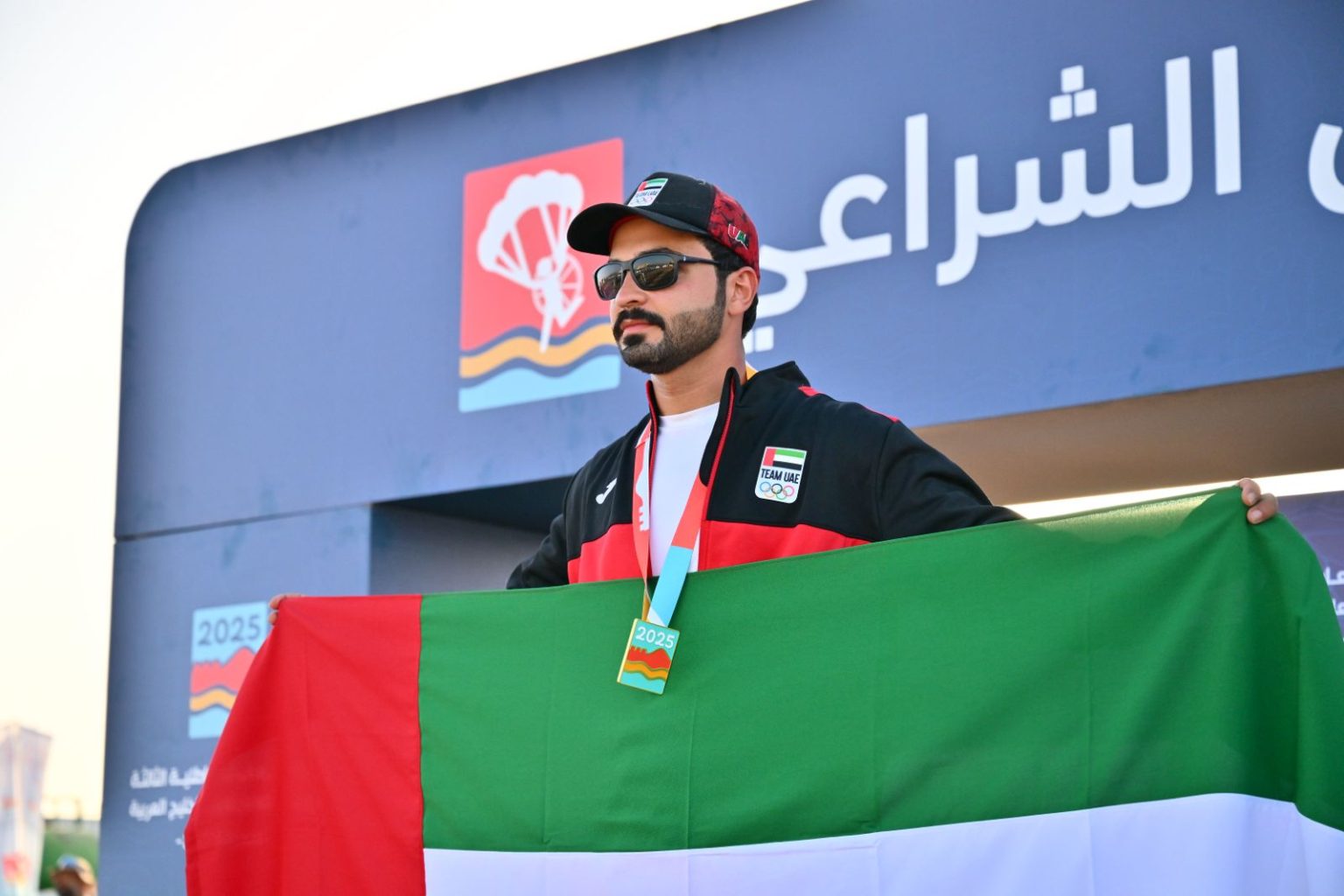 الحمادي يتقلد ذهب الطيران الشراعي في «الألعاب الخليجية»