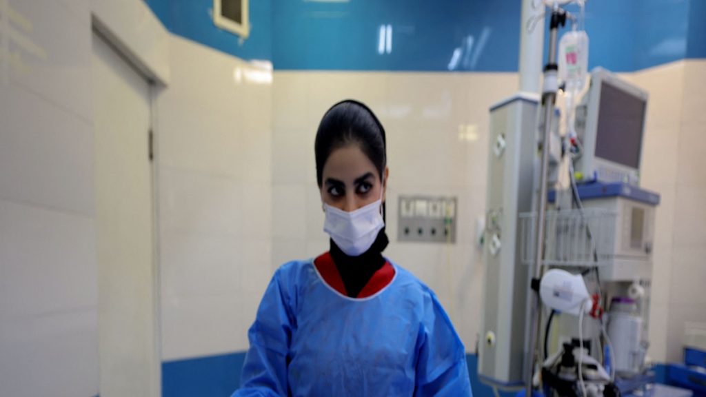 الحصة الأكبر للأنف.. 264 ألف عملية تجميل خلال عام في إيران