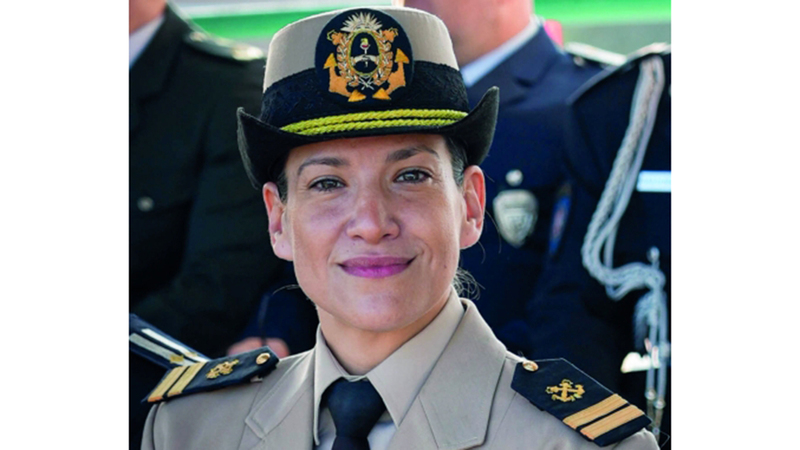 لورا سانشيز: شرطة دبي متميزة في استخدام التقنيات الذكية