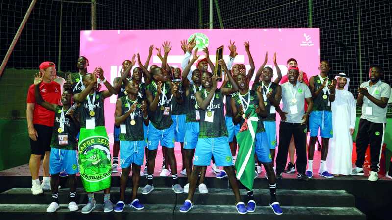 «كورينثيانز» و«برشلونة» و«إنجليزيا» و«كافوي» أبطال «كأس مينا دبي»