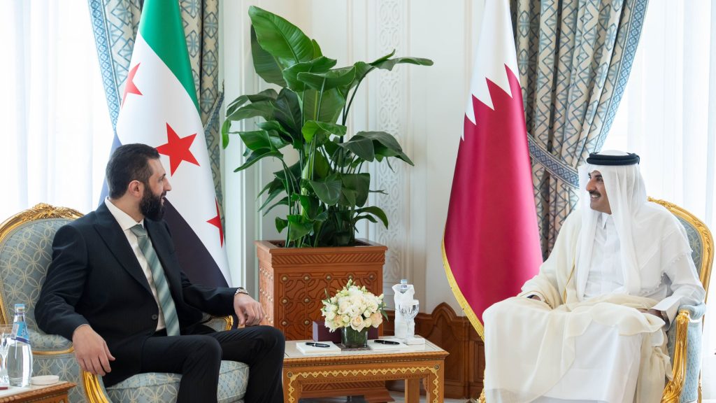 أمير قطر والرئيس السوري يبحثان سبل تعزيز الأمن والاستقرار في المنطقة