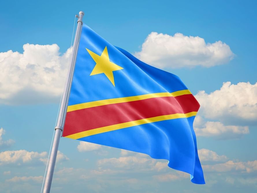 50 قتيلا و 100 مفقود بحريق قارب في الكونغو الديموقراطية