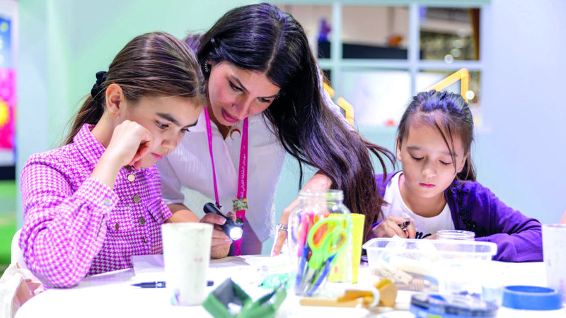 600 ورشة تثري عوالم زوار «القرائي للطفل»