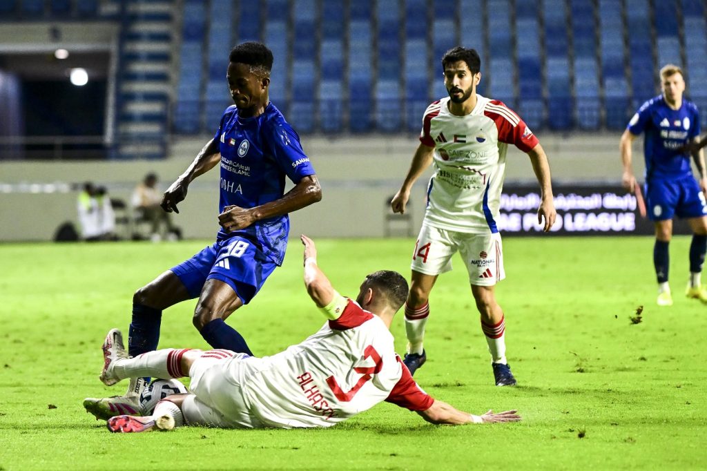 «سيمفونية النصر» تُعزف في حضور «الملك»