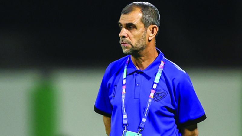 نجاة مدرب خورفكان من حادث سير