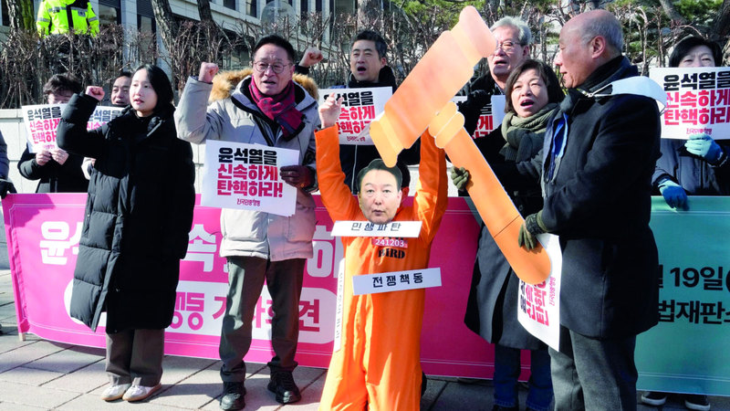 رئيس كوريا الجنوبية المعزول قوّض شعبيته بالتخلص من حلفائه