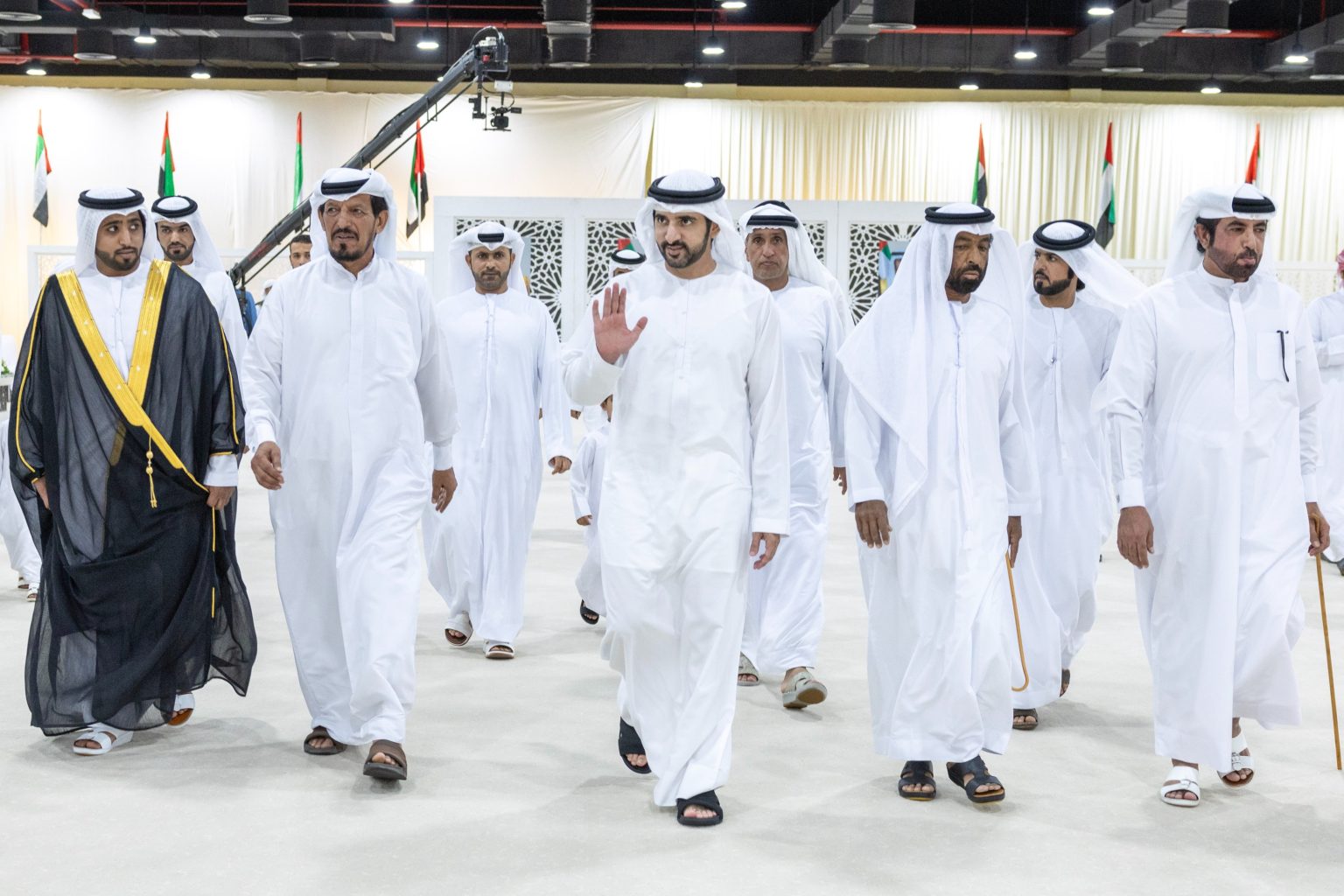 حمدان بن محمد يحضر أفراح الكتبي