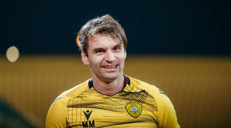 ميلوش: ربط اسمي بتدريب الشارقة “إشاعات”