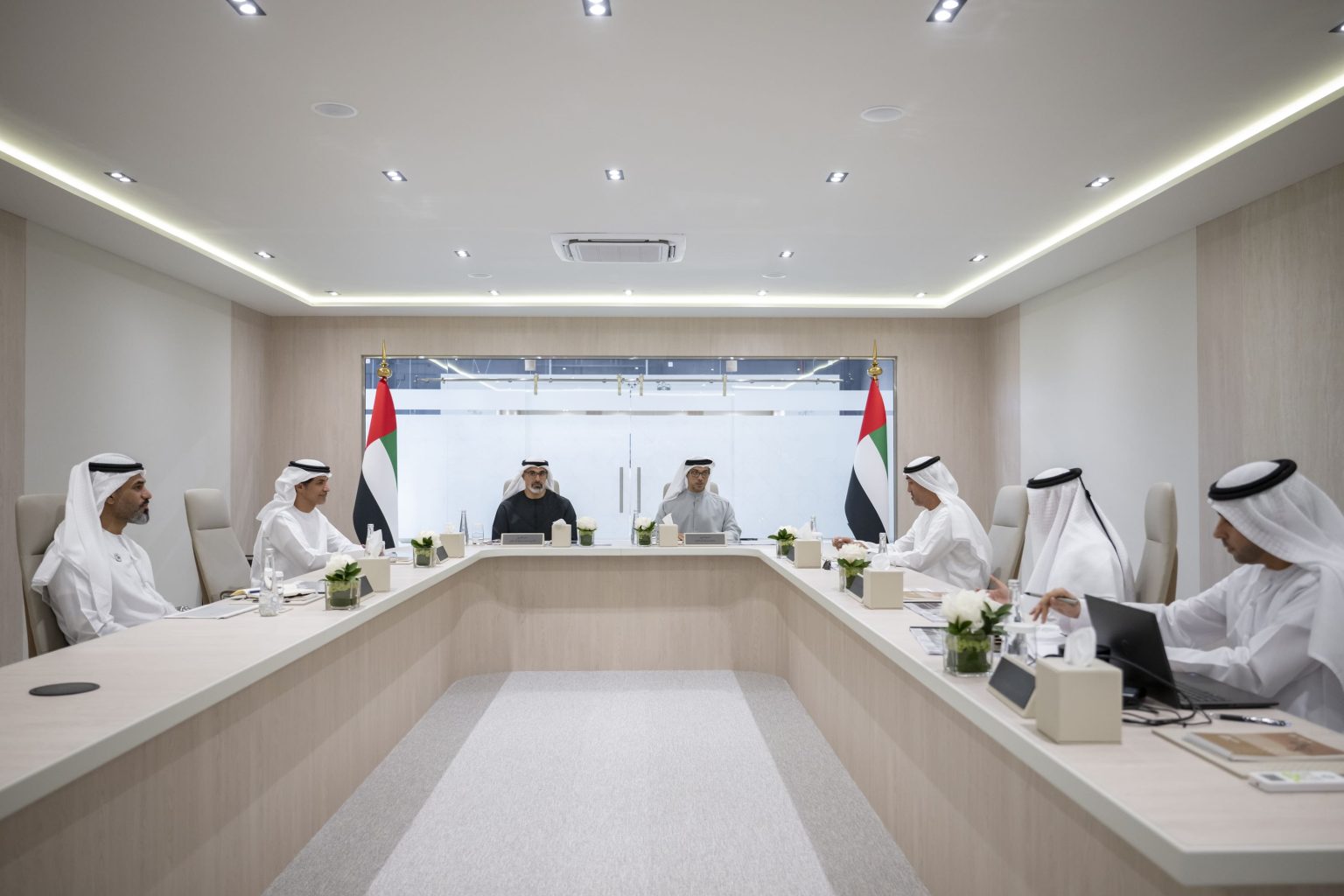 منصور بن زايد يترأس الاجتماع الأول للجنة التنفيذية لمجلس إدارة “التوازن لعام 2025”