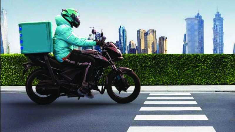 أجهزة استشعار أرضية في التقاطعات الضوئية لرصد الدراجات النارية بدبي