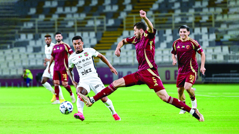 شباب الأهلي يلامس درع الدوري بلا خسارة