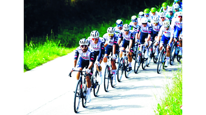 بوعصيبة: الاحتراف رفع مستوى «الدراجات»