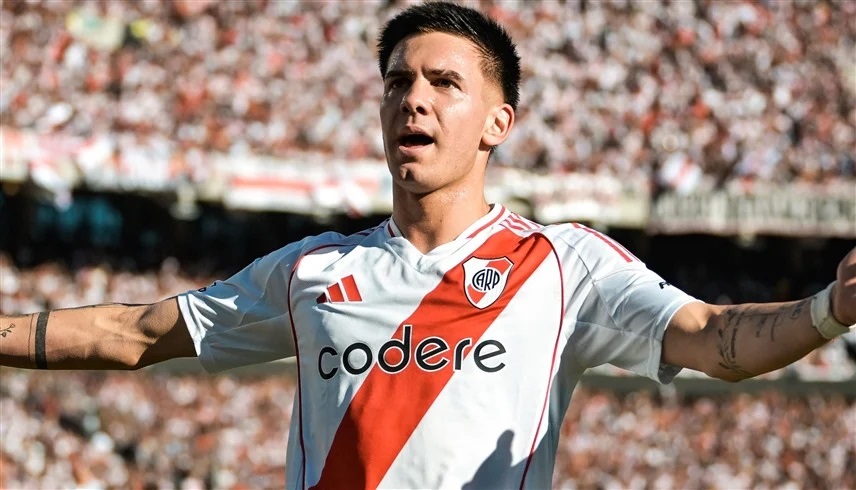 هدف خرافي يتسبب في تأجيل امتحان الجغرافيا لنجم ريفر بليت (فيديو)