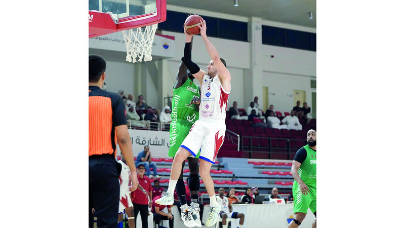 لقب دوري السلة.. صراع تقليدي بين شباب الأهلي والشارقة