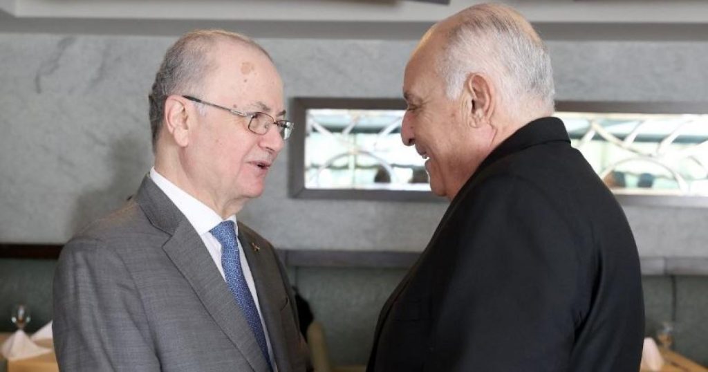 تفاصيل لقاء رئيس الوزراء مع وزير الخارجية الجزائري