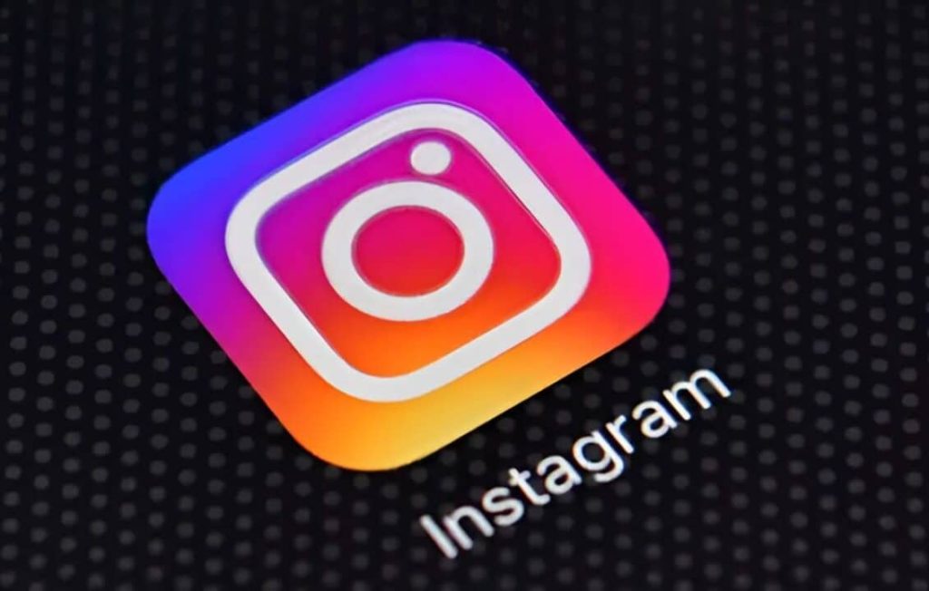 ميتا ترصد حسابات المراهقين في إنستاجرام بالذكاء الاصطناعي