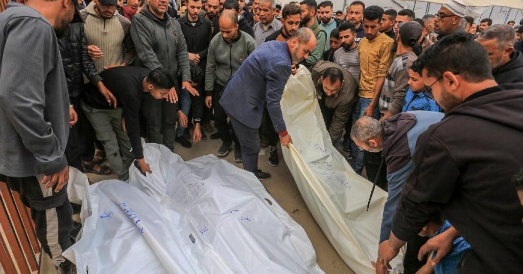 بالفيديو: مجزرة الشجاعية – أكثر من 20 شهيدا في قصف منزل عائلة أبو عمشة