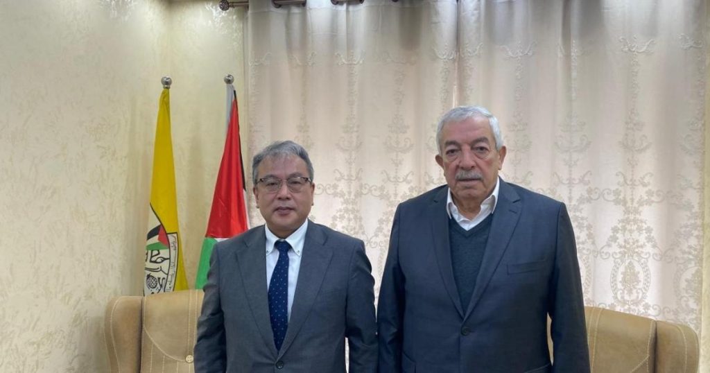 العالول يدعو السفير الياباني إلى تكثيف الجهود لوقف عدوان الاحتلال على شعبنا