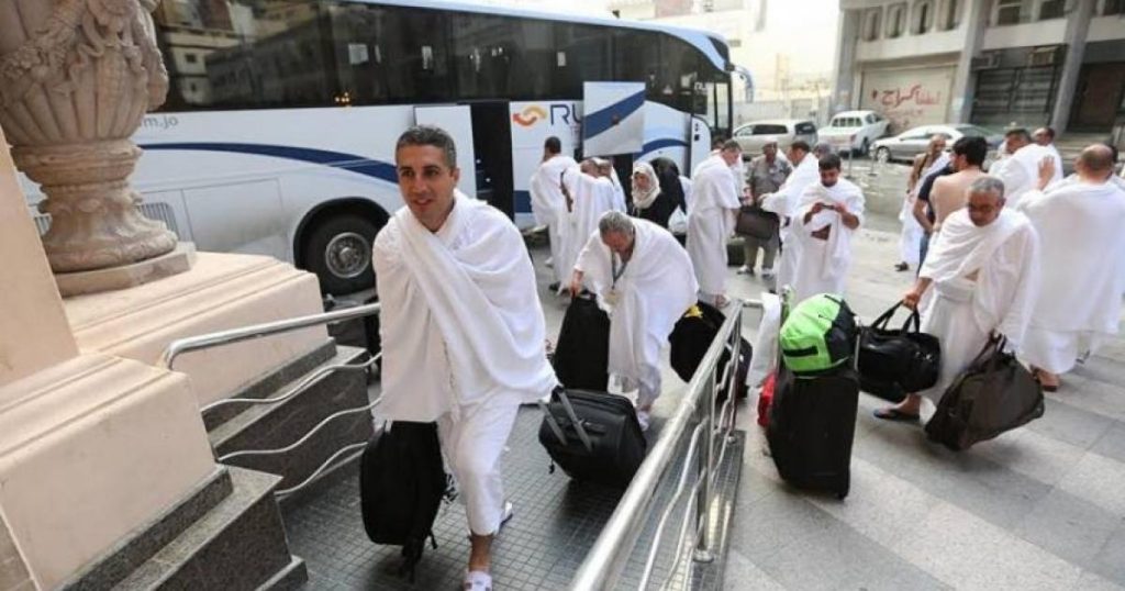 “الأوقاف” تعلن مواعيد سفر حجاج الضفة الغربية المغادرين براً