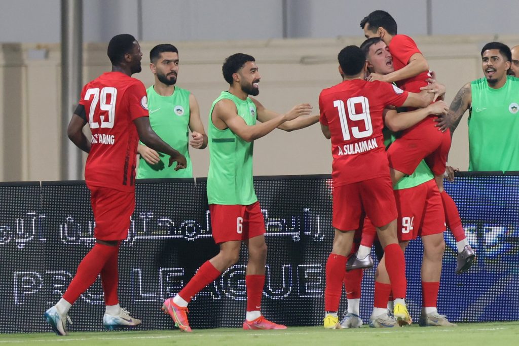 هدف جانيف يقرب البطائح من البقاء.. ويؤزم موقف دبا الحصن