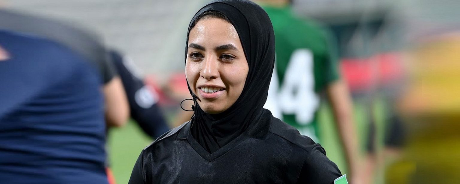 أمل جمال ضمن طاقم نهائي الكأس بين شباب الأهلي والشارقة