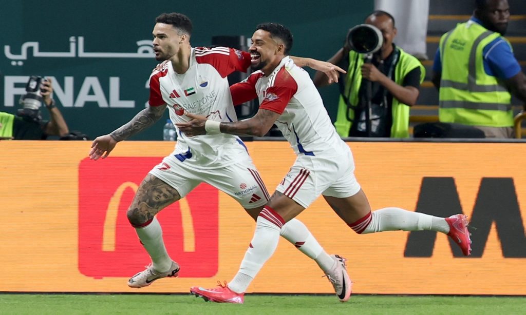 الشارقة يؤدي حصته التدريبية الثانية في سنغافورة استعدادا لنهائي “آسيا 2”