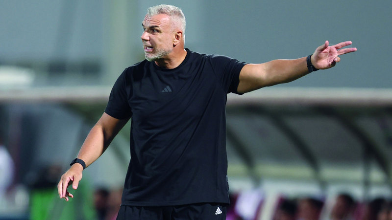 الشارقة يؤدي حصته التدريبية الثانية في سنغافورة