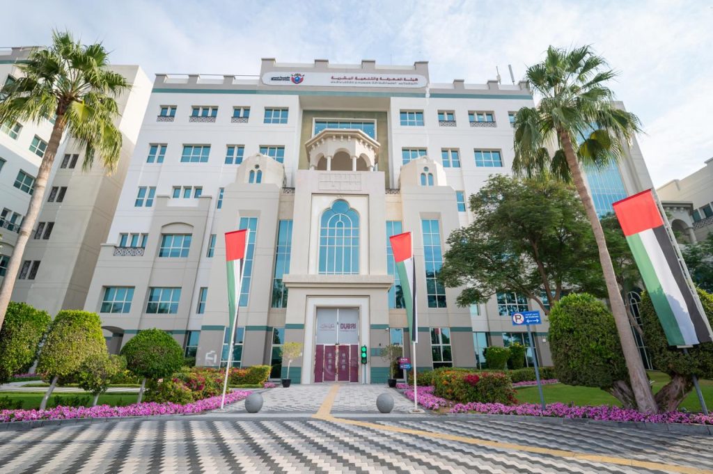 هيئة المعرفة: تعليق عمليات التقييم والرقابة في المدارس الخاصة بدبي للعام الدراسي 2025-2026