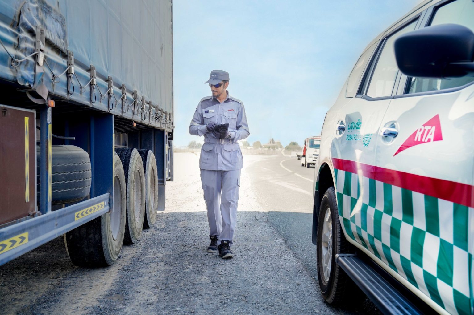 “طرق دبي” ترصد 134 عطلا فنيا وتحرر 88 مخالفة ضمن حملة تفتيش شاملة لسلامة المقطورات