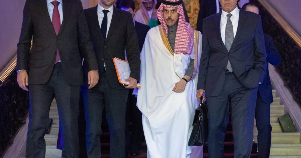 وفد وزاري عربي رفيع المستوى يصل رام الله الأحد المقبل