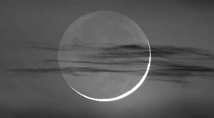 الفلك الدولي” يصدر تقريراً حول ظروف رؤية هلال عيد الأضحي.. وقفة عرفات الخميس “فلكياً