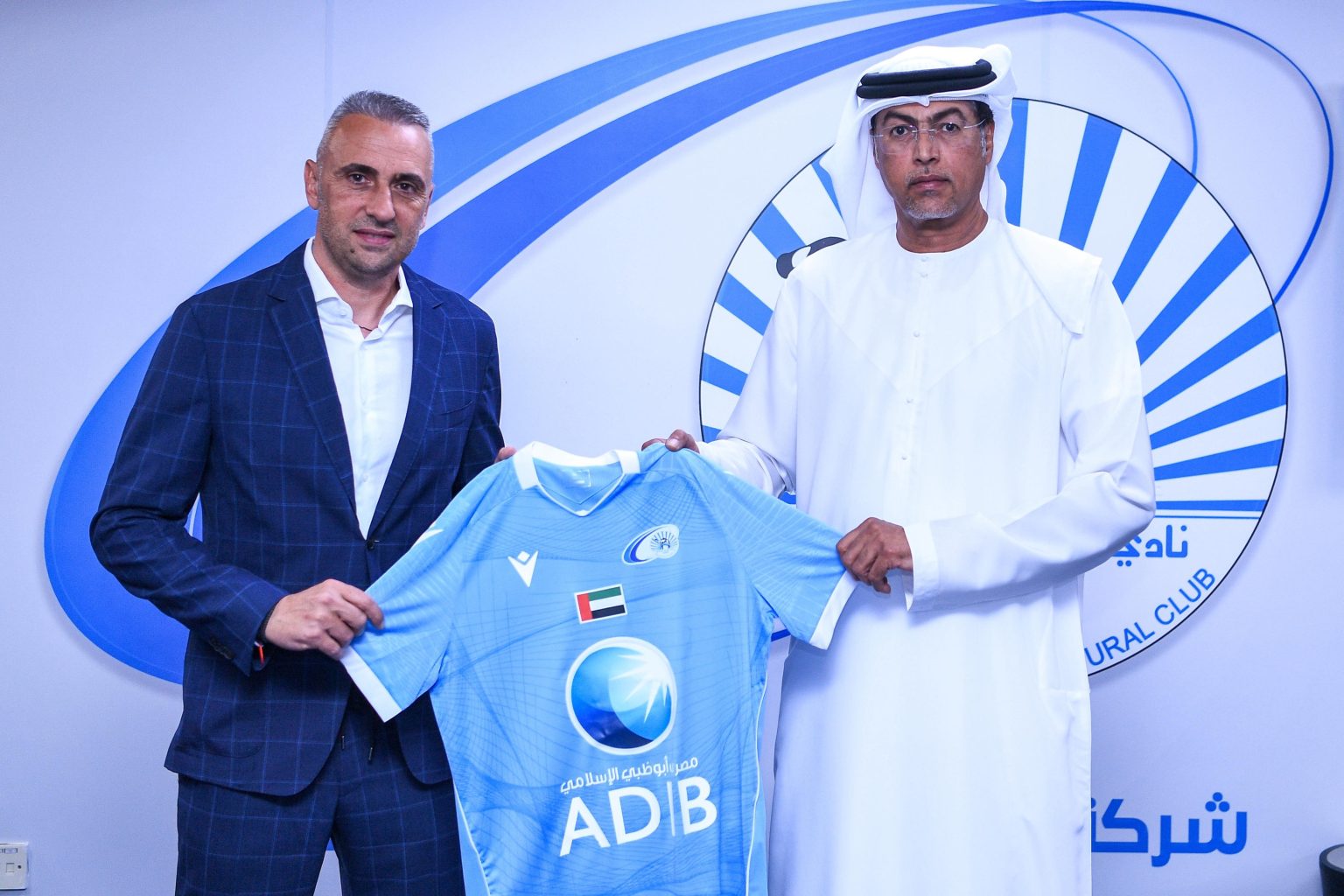 بني ياس يتعاقد مع المدرب البلغاري بوغدانوف