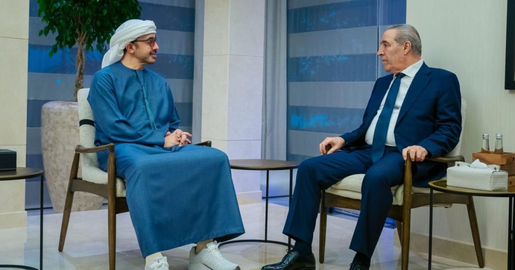بالصور: تفاصيل اجتماع حسين الشيخ مع وزير خارجية الإمارات