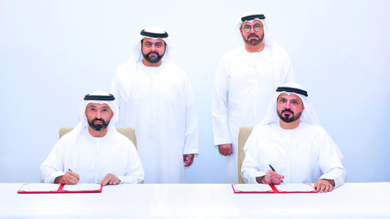 شراكة بين حكومة الإمارات وحكومة الفجيرة لتبني «تصفير البيروقراطية» ونظام النجوم العالمي