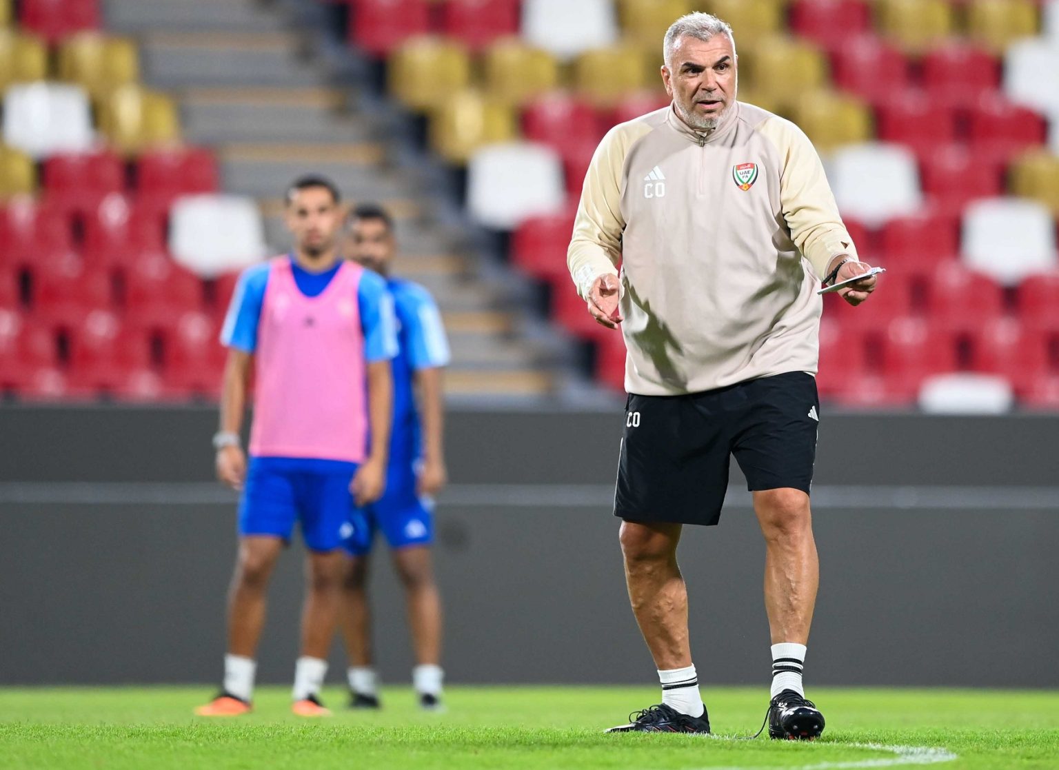 كوزمين: المنتخب سيواجه قيرغيزستان بغياب عدد من اللاعبين