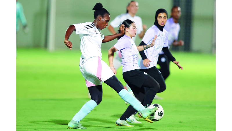 بدرية فيصل: الكرة النسائية الإماراتية قادرة على بلوغ العالمية