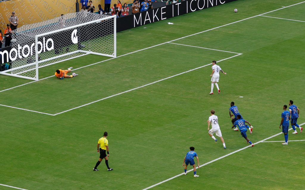 “العملاق” بونو يُعذب ريال مدريد.. الهلال يحصل على نقطة تاريخية (فيديو)
