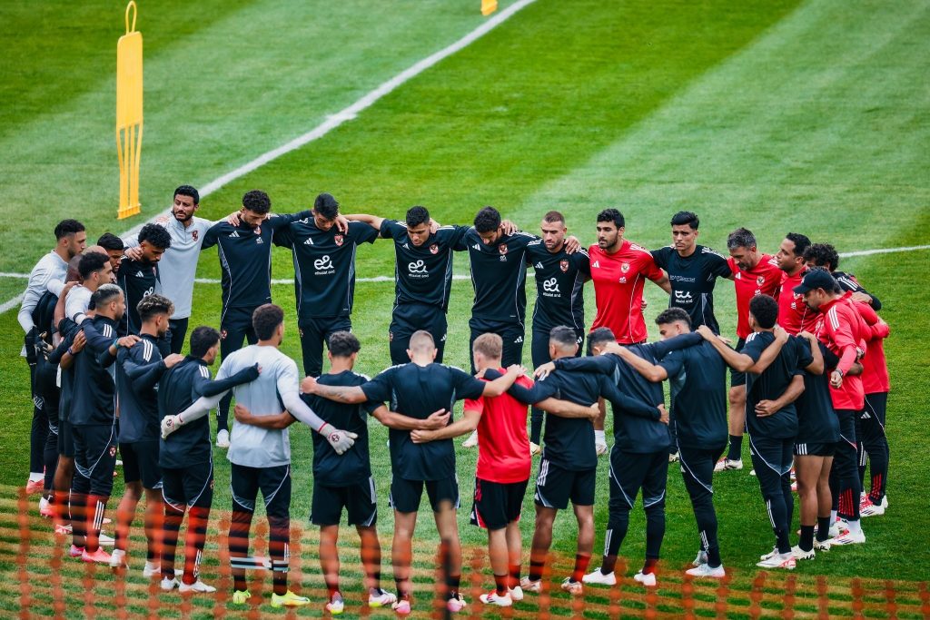 الأهلي المصري مهدد بخسائر مالية فادحة.. وإقالة ريبيرو على الأبواب