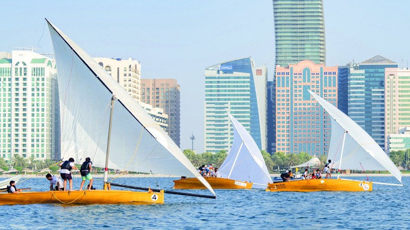 إطلاق «نوخذة أبوظبي» الإثنين بمشاركة 200 بحّار ومهتم بـ «الشراع»