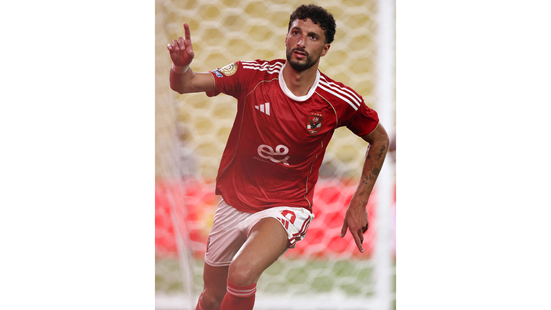 الفلسطيني أبوعلي يدخل تاريخ كأس العالم للأندية من بوابة بورتو