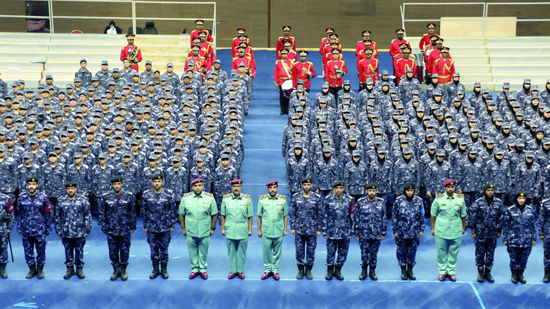 665 طالباً وطالبة يشاركون في دورة «أجيال الشرطة» بالفجيرة