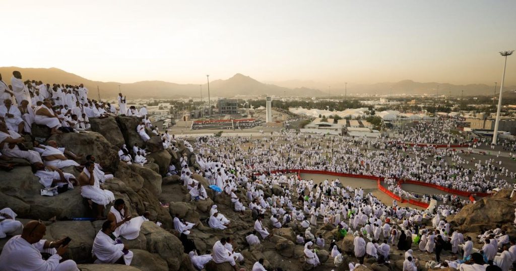 شاهد خطبة عرفة من مسجد نمرة بث مباشر – وقفة عرفة 2025