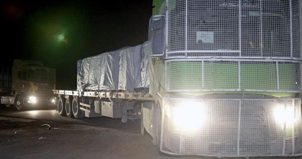 بالصور: دخول قافلة مساعدات إماراتية إلى قطاع غزة ضمن “الفارس الشهم 3”