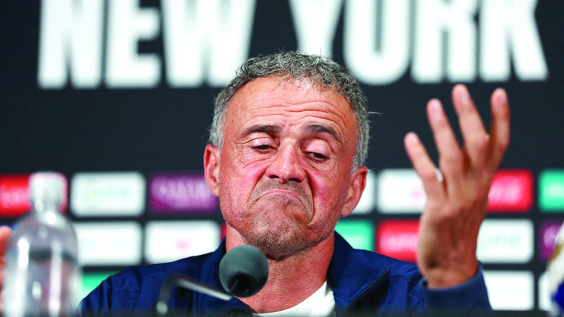 إنريكي: سر نجاح سان جرمان في «الجماعية» وليس النجوم