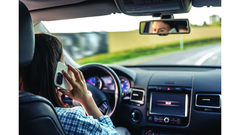 شركة تأجير سيارات تطالب فتاة بـ 18.6 ألف درهم مخالفات مرورية