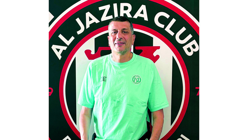 سلة الجزيرة تجدد الثقة بالسوري محمد قدسي