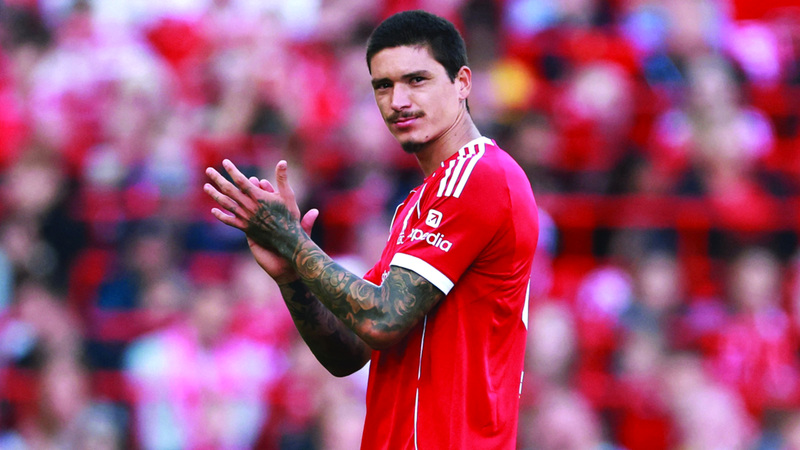 الهلال يتفق مع ليفربول على ضم نونيز