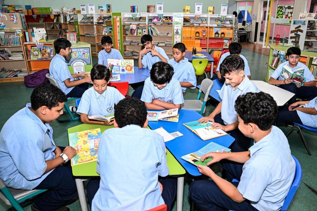 نطاق جديد للبريد الإلكتروني للمعلمين والإداريين والطلاب في الميدان