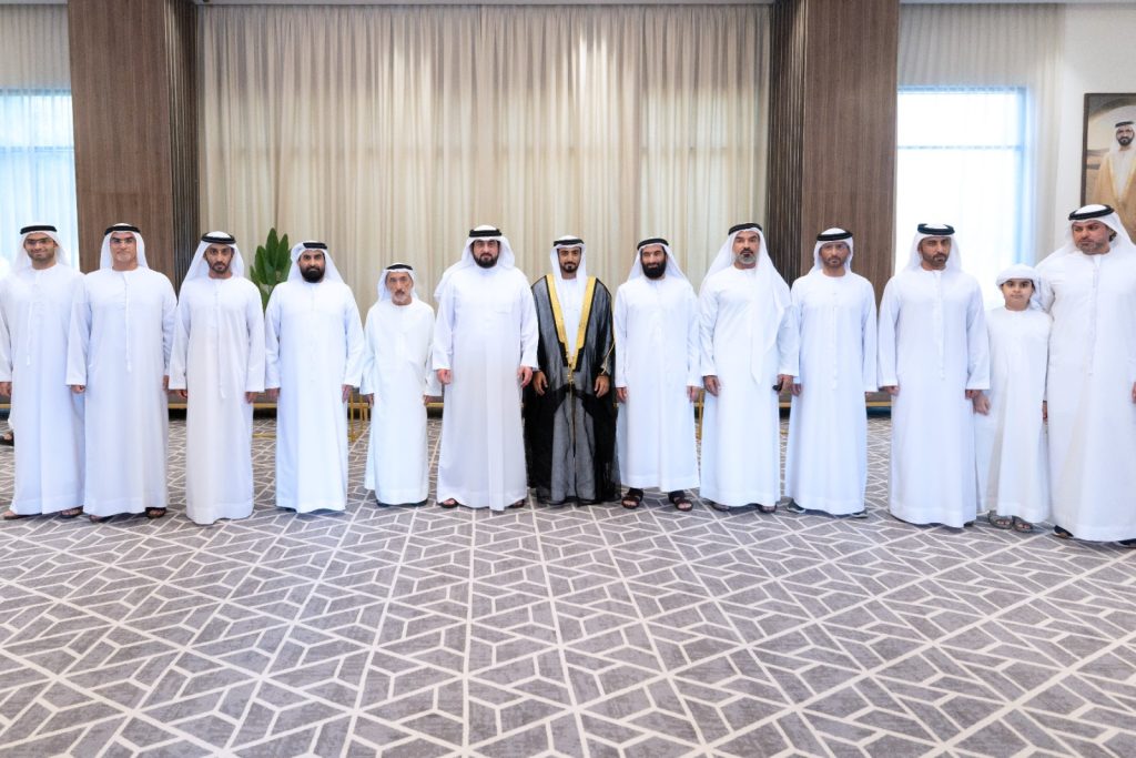 أحمد بن محمد يحضر أفراح الفلاسي والمطروشي