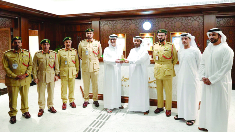 تدشين نظام ترخيص الكاشف الأمني الرقمي في مطارات دبي